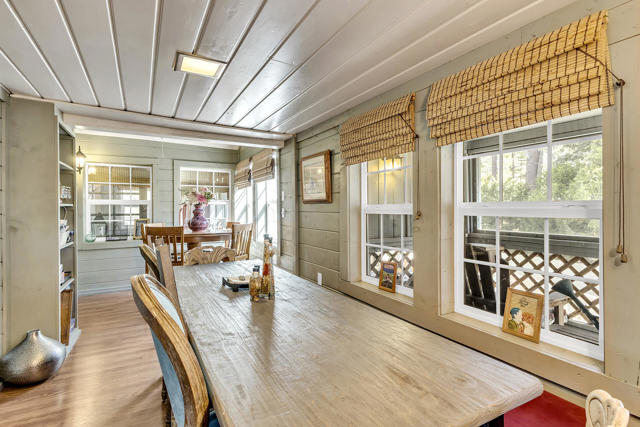 25585 Alderwood St Street, Idyllwild CA: https://media.crmls.org/mediaz/76d317ed-9557-4485-bade-9db0e350ef25.jpg