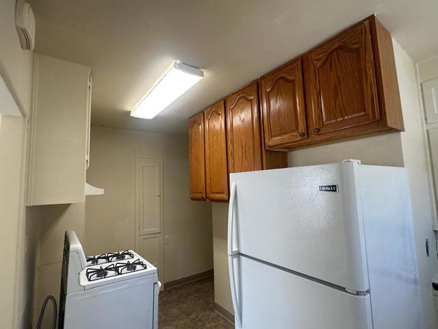 0 Ellis St, King City CA: https://media.crmls.org/mediaz/76d40d40-9341-4ba3-80c0-ff83f32fc619.jpg
