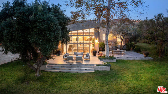6166 Ramirez Canyon Road, Malibu CA: https://media.crmls.org/mediaz/76d481a8-2cfa-4108-b4a1-f956fdf6c442.jpg
