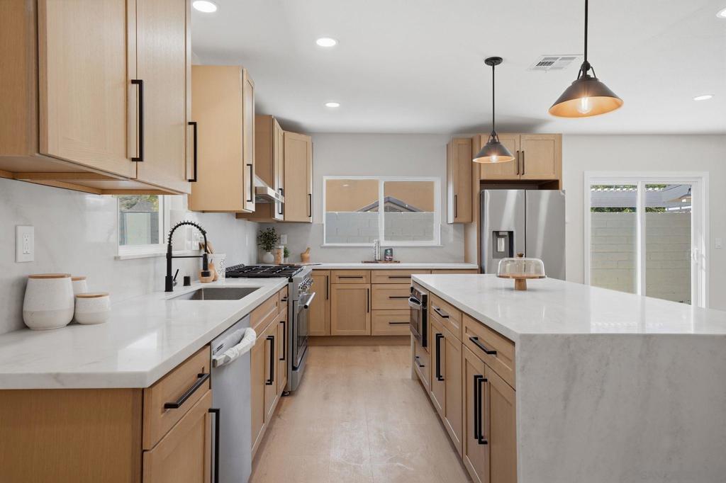 14212 Tobiasson Rd - photo 3