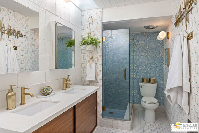 1111 E Palm Canyon Drive, Palm Springs CA: https://media.crmls.org/mediaz/76d534bb-5754-4e76-b55f-dcb90dca5b34.jpg