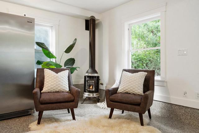 1308 Montero Avenue, Burlingame CA: https://media.crmls.org/mediaz/76d54caf-f48c-4c50-973e-aa83ddd0dbf9.jpg