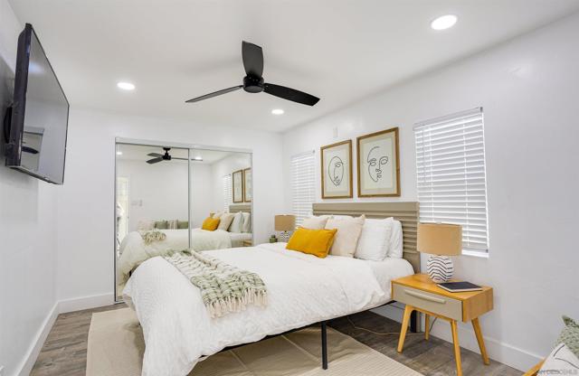 3831 Franklin Ave, San Diego CA: https://media.crmls.org/mediaz/76d5a461-7af9-4992-997f-e0dbc4486228.jpg