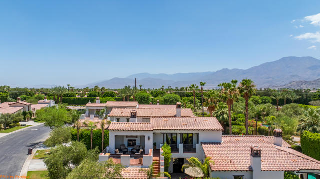 51865 Via Bendita, La Quinta CA: https://media.crmls.org/mediaz/76d5c3b3-ac8a-4f83-9e58-b70952331266.jpg