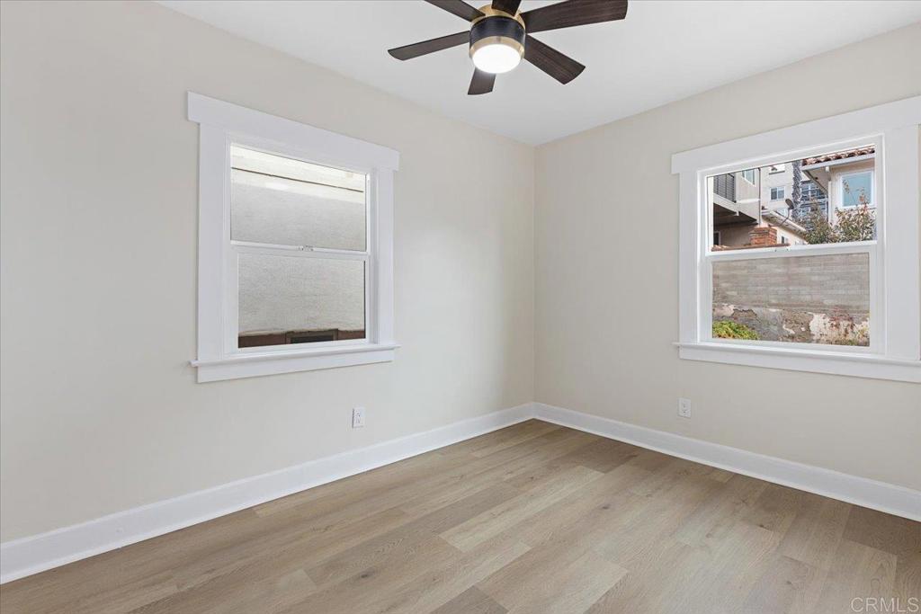 2453 Curlew St - photo 14
