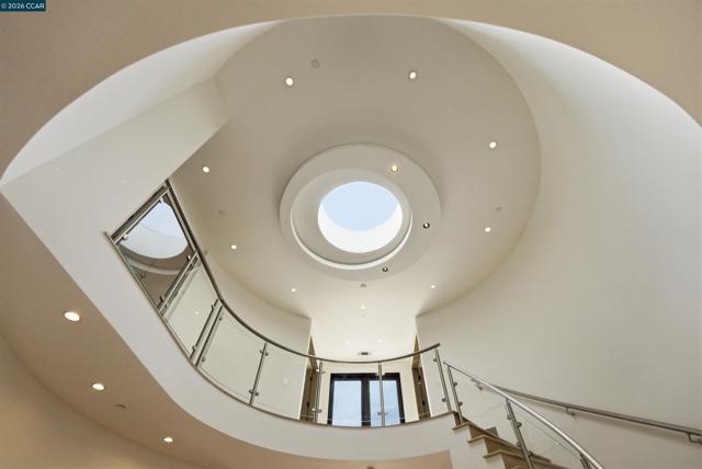 Image 17 of 48 For 11 Bigleaf Road