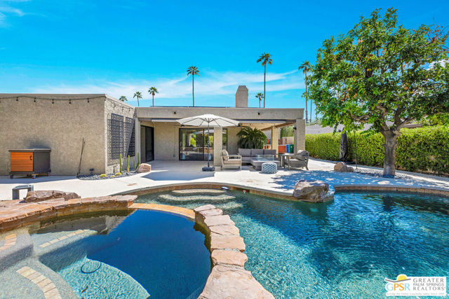 20 Kevin Lee Lane, Rancho Mirage CA: https://media.crmls.org/mediaz/76d8d626-493a-4df8-9e48-b5748deb5364.jpg