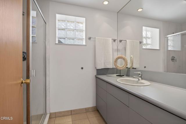 Detail Gallery Image 38 of 55 For 2421 Ocean Dr, Oxnard,  CA 93035 - 5 Beds | 4/1 Baths