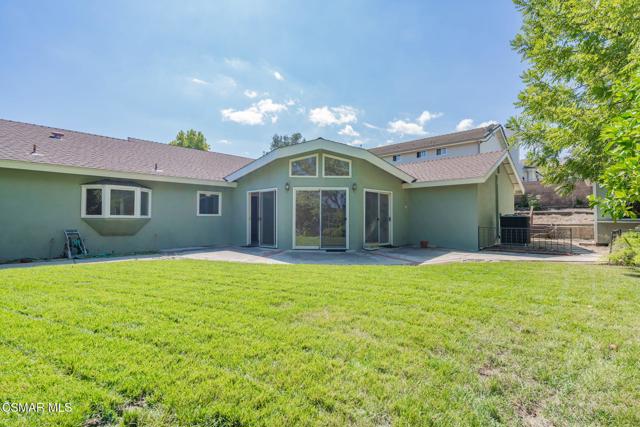 2085 Rayshire Street, Thousand Oaks CA: https://media.crmls.org/mediaz/76da4e1e-efac-4cd1-a35d-d5fe6af835c3.jpg