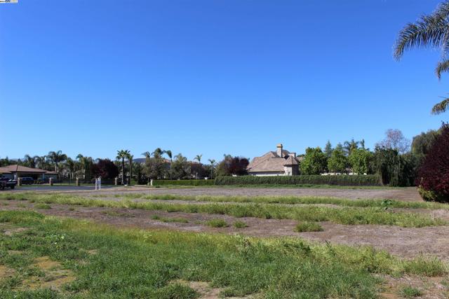 Image 10 of 19 For 8485 Ranch Rd