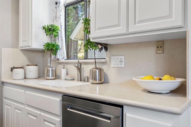 2518 W Middlefield Road, Mountain View CA: https://media.crmls.org/mediaz/76dedc4e-13c3-4c70-9f4f-289e6d13d6a3.jpg