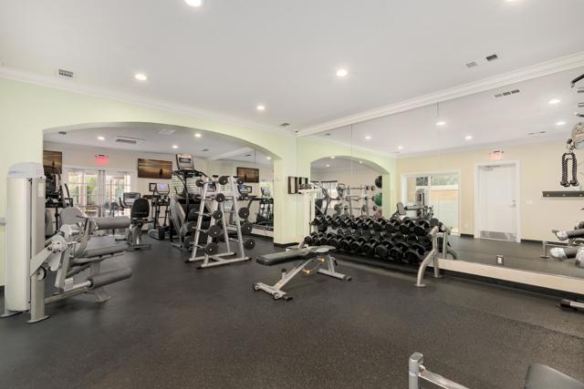 2220 Camino De La Reina, San Diego CA: https://media.crmls.org/mediaz/76df194e-5e5b-43a7-a184-f039e1d49b08.jpg