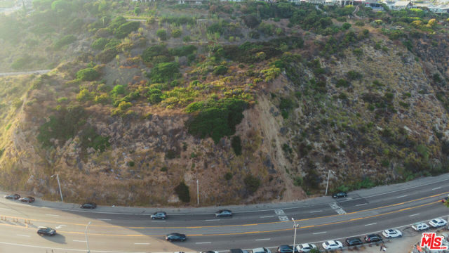 18419 Pacific Coast Highway photo 4