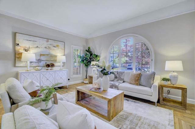 430 26th Avenue, San Mateo CA: https://media.crmls.org/mediaz/76e2b104-87cc-4b5f-acaa-c40fbbddfd24.jpg