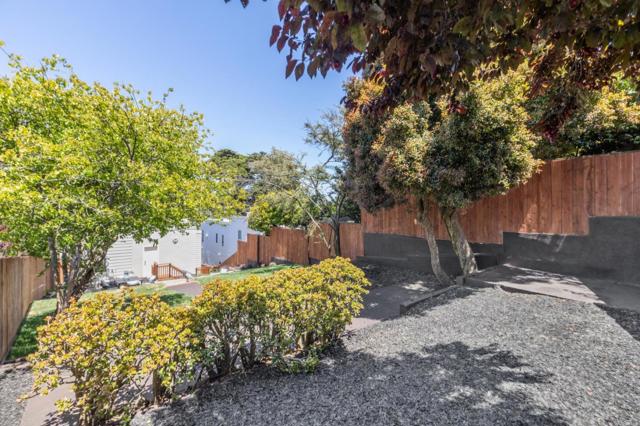 260 Curtis Street, San Francisco CA: https://media.crmls.org/mediaz/76e2e14a-ba87-4a6a-97bf-e16a0cbd0f51.jpg