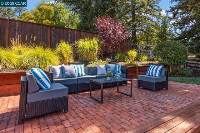 151 Andrea Drive, Walnut Creek CA: https://media.crmls.org/mediaz/76e3031c-1696-42f5-9195-88b34c66c856.jpg