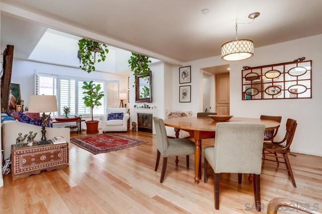 7560 Eads Ave, La Jolla CA: https://media.crmls.org/mediaz/76e3bb6e-894e-46e6-8e02-7e2e891128c8.jpg