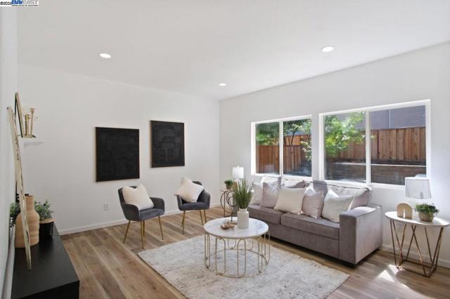 4135 Keepsake Ct, Tracy CA: https://media.crmls.org/mediaz/76e5197e-9d8d-4b7a-b6f6-caa6d61eaff7.jpg