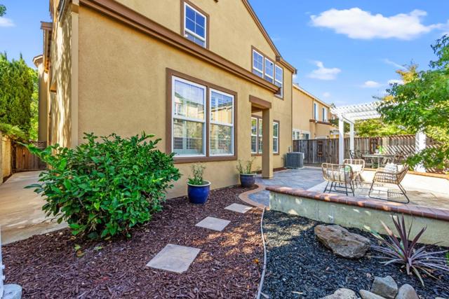 1042 Brackett, Santa Clara CA: https://media.crmls.org/mediaz/76e5912e-8dbe-44ef-8c35-dd53d709b40a.jpg