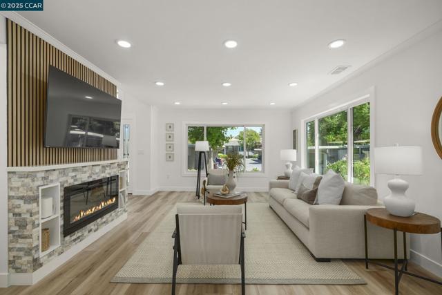 1133 Golden Rain Road, Walnut Creek CA: https://media.crmls.org/mediaz/76e5ae84-92a6-4609-8da0-80b221ca7e10.jpg