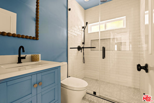 4841 Don Pio Drive, Woodland Hills CA: https://media.crmls.org/mediaz/76e649f3-2142-40a3-95b5-881afd540bfb.jpg