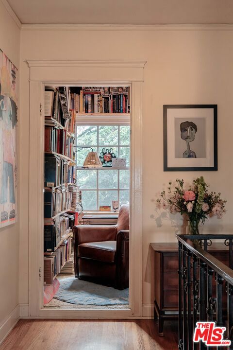 https://media.crmls.org/mediaz/76e78295-b90a-4862-a750-fe44a8ad0cfe.jpg?preset=X-Large