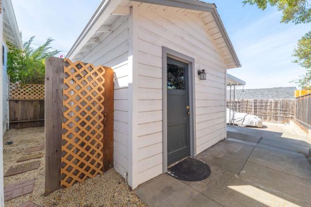 1 Serrano Way, Del Rey Oaks CA: https://media.crmls.org/mediaz/76e78a03-0642-4c4b-9a96-ce579dbb98d6.jpg