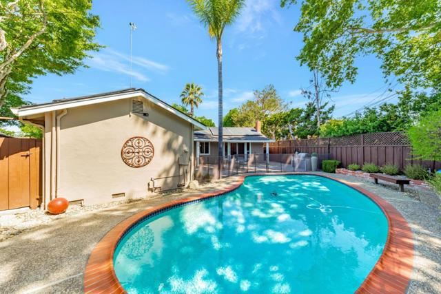2822 Via Carmen, San Jose CA: https://media.crmls.org/mediaz/76e82f14-7e09-4b49-8f09-83e53934578f.jpg