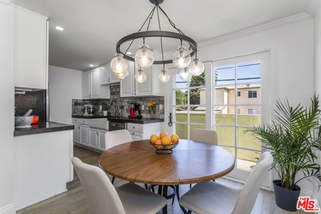 428 Hill Street, Santa Monica CA: https://media.crmls.org/mediaz/76e8b495-a094-4ba7-90aa-bd6fee0da748.jpg