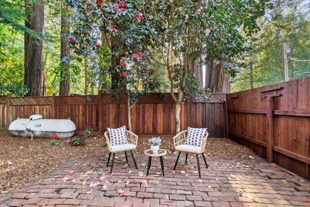 107 Maywood Drive, Boulder Creek CA: https://media.crmls.org/mediaz/76e8d947-bb47-4cc4-8b94-da0774123afb.jpg