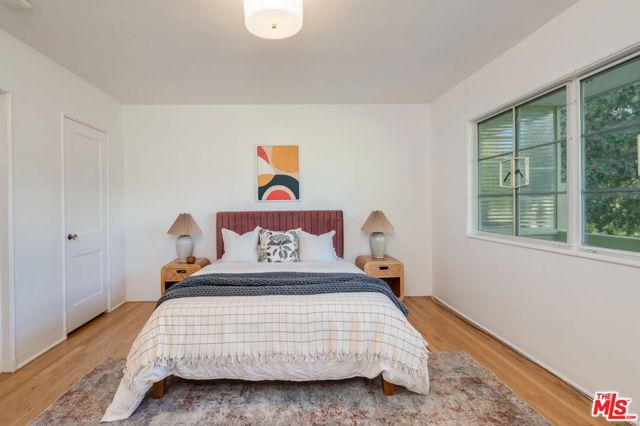5172 1/2 Village, Los Angeles CA: https://media.crmls.org/mediaz/76e998c7-8e9a-48d9-be9b-d689b150264a.jpg