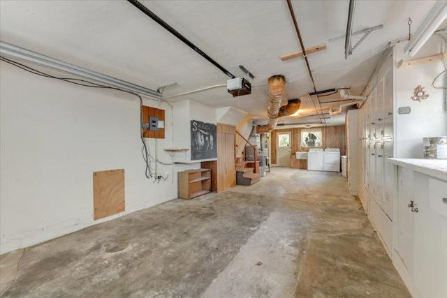 526 Sylvan Avenue, San Mateo CA: https://media.crmls.org/mediaz/76ea90cc-d4a3-46f1-b921-83be664b6674.jpg