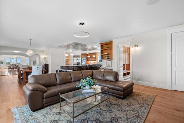 40 S Circle Drive, Santa Cruz CA: https://media.crmls.org/mediaz/76eaa064-2194-4dd1-86f3-ed3f2d1d6e41.jpg
