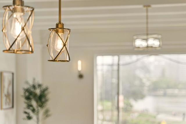 244 Lakeside, Oakland CA: https://media.crmls.org/mediaz/76eaa733-08de-4f5a-a382-4693ee33eb32.jpg