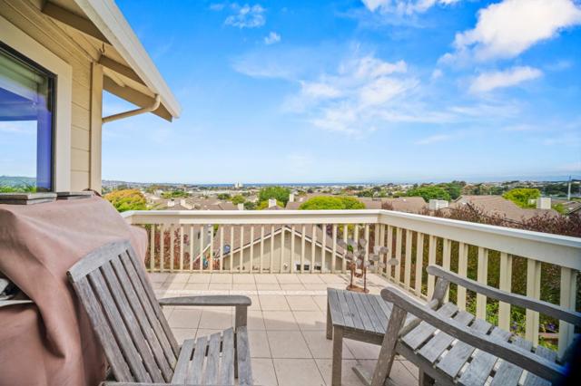 1051 Highlander Drive, Seaside CA: https://media.crmls.org/mediaz/76eb3af4-5cf7-47d9-8443-6881807efe77.jpg