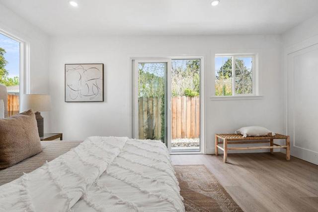 Image 22 of 39 For 954 Alla Avenue