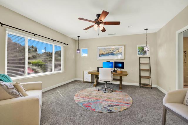 1033 1035 Summit Trl, Escondido CA: https://media.crmls.org/mediaz/76ec5460-8794-48eb-ba0b-773965d555e6.jpg