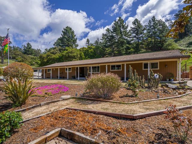 20150 Tarawild Court, Prunedale CA: https://media.crmls.org/mediaz/76edbca5-a4cb-4d91-9b37-991b27002285.jpg