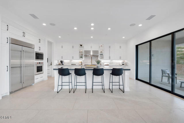 Detail Gallery Image 4 of 61 For 11944 N Red Hawk Ln, Porter Ranch,  CA 91326 - 5 Beds | 5 Baths