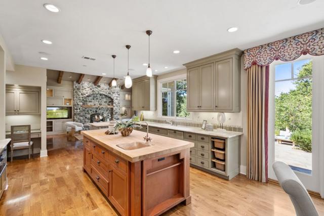 105 Highland Avenue, Los Gatos CA: https://media.crmls.org/mediaz/76ee88d4-74ef-427d-a042-68ec73b469b6.jpg