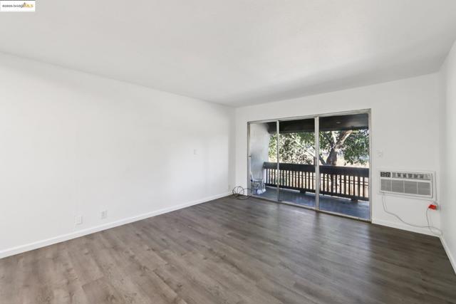 1001 Murrietta, Livermore CA: https://media.crmls.org/mediaz/76eebc1c-2c70-455c-a216-e97a3768c192.jpg