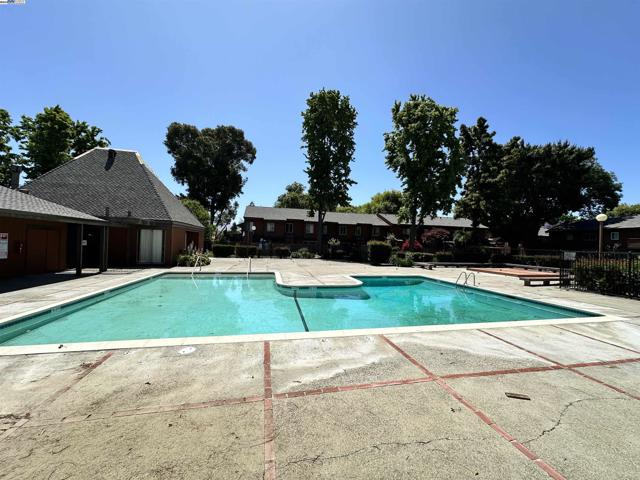 38623 Cherry Ln, Fremont CA: https://media.crmls.org/mediaz/76eed688-cccb-42f9-98a5-bcbed1beb0f4.jpg