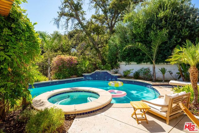 4441 Park Alisal, Calabasas CA: https://media.crmls.org/mediaz/76ef51a3-b423-4944-8e92-9ea710682513.jpg