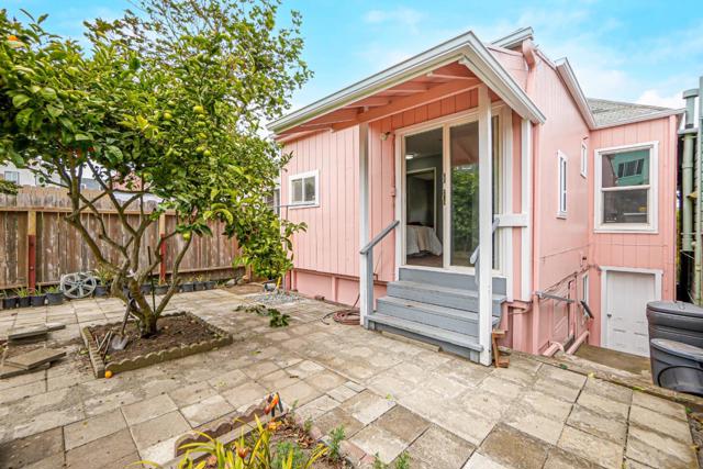 451 Winchester Street, Daly City CA: https://media.crmls.org/mediaz/76ef673f-b230-4915-b4f1-c82ec657b90f.jpg