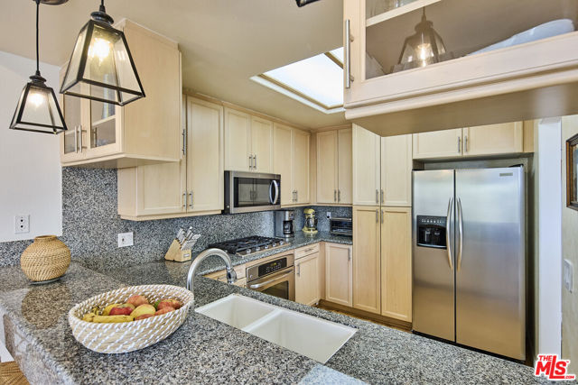 Drew Fenton | 6453 Zuma View Place Malibu CA | MLS: 7144929