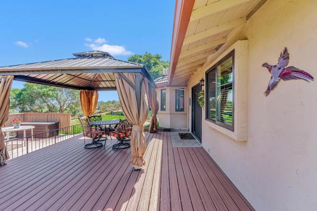 19225 Reavis Way, Salinas CA: https://media.crmls.org/mediaz/76efaa8c-82c3-4f51-a98d-9b1938a4bf26.jpg
