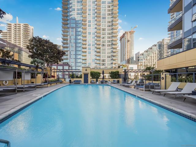 1325 Pacific Hwy, San Diego CA: https://media.crmls.org/mediaz/76efcd7d-c3d8-4a10-bc73-69b6a985ea89.jpg