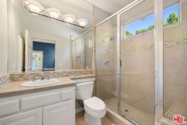 25217 Eldorado Meadow Road, Hidden Hills CA: https://media.crmls.org/mediaz/76f08389-c704-4c72-90f7-59650a145cfa.jpg