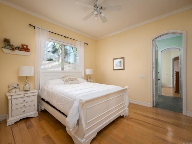 30419 Canyon Estates Road, Vista CA: https://media.crmls.org/mediaz/76f0db10-f815-4744-add4-d90841803483.jpg