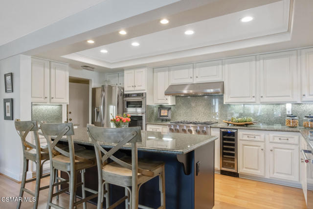 3901 Via Verde, Thousand Oaks CA: https://media.crmls.org/mediaz/76f10f25-a41a-41cc-a270-32168a12396b.jpg